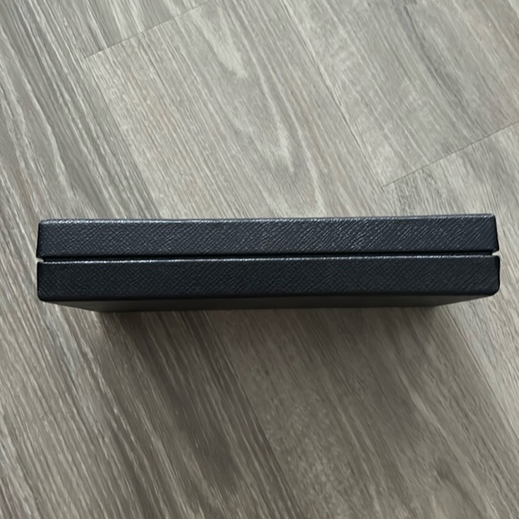 Prada Box (authentic) - Picture 7 of 8